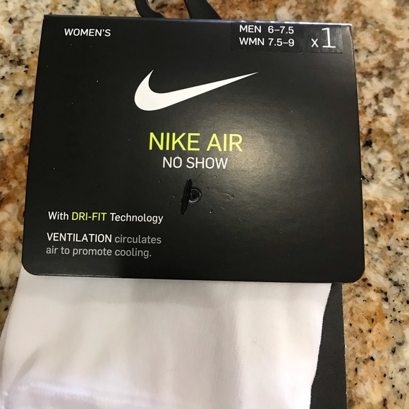 Nike air no show socks fits women size 7.5-9 white - Picture 4 of 5